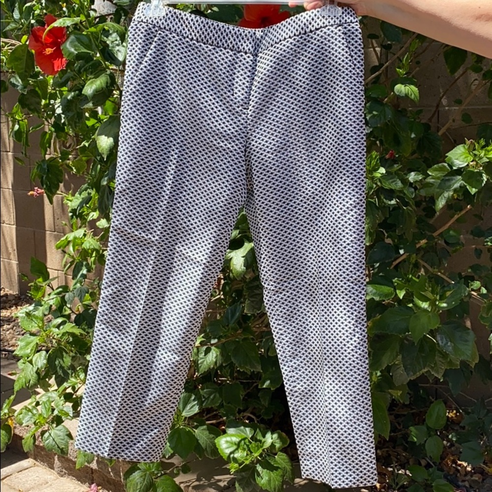 Express Black and White Cropped Geometric Print Pants